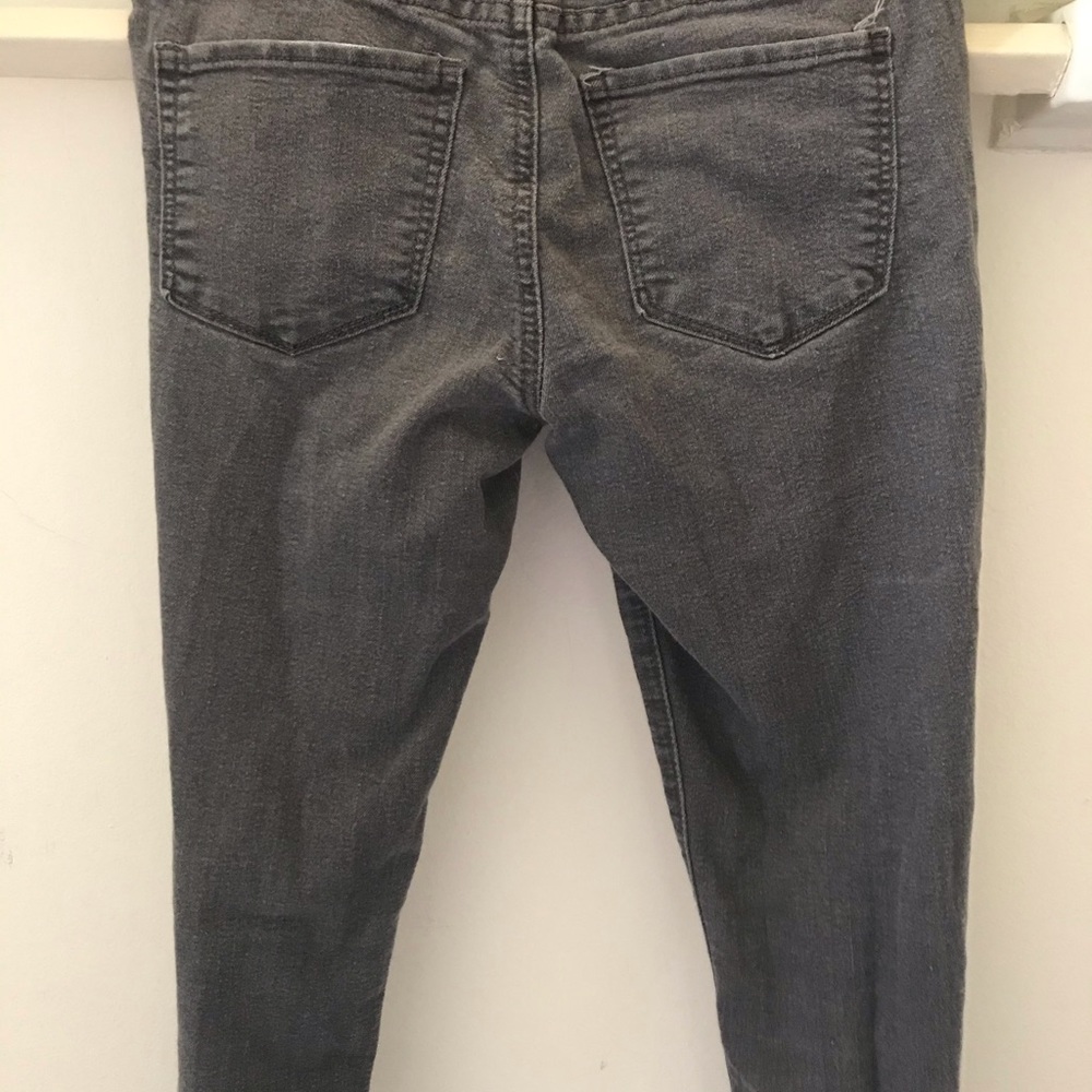 Grey Jeans - Picture 4 of 4